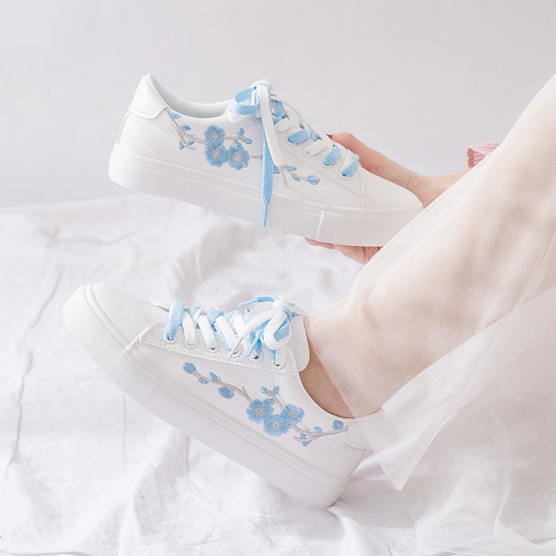 Student EB Flat Sneakers