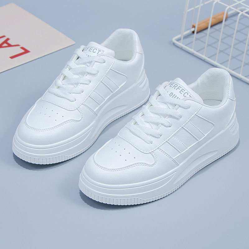 Leather White SneakerMENS SNEAKERSROBS FASHIONSWEAR 114'SROBS FASHIONSWEAR 114’SLeather White Sneaker