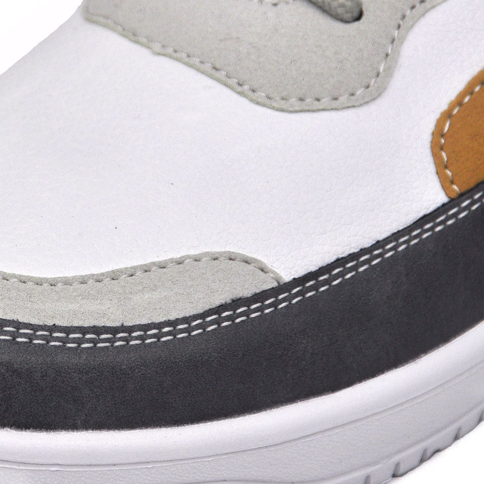 Light Casual Sneakers (M)