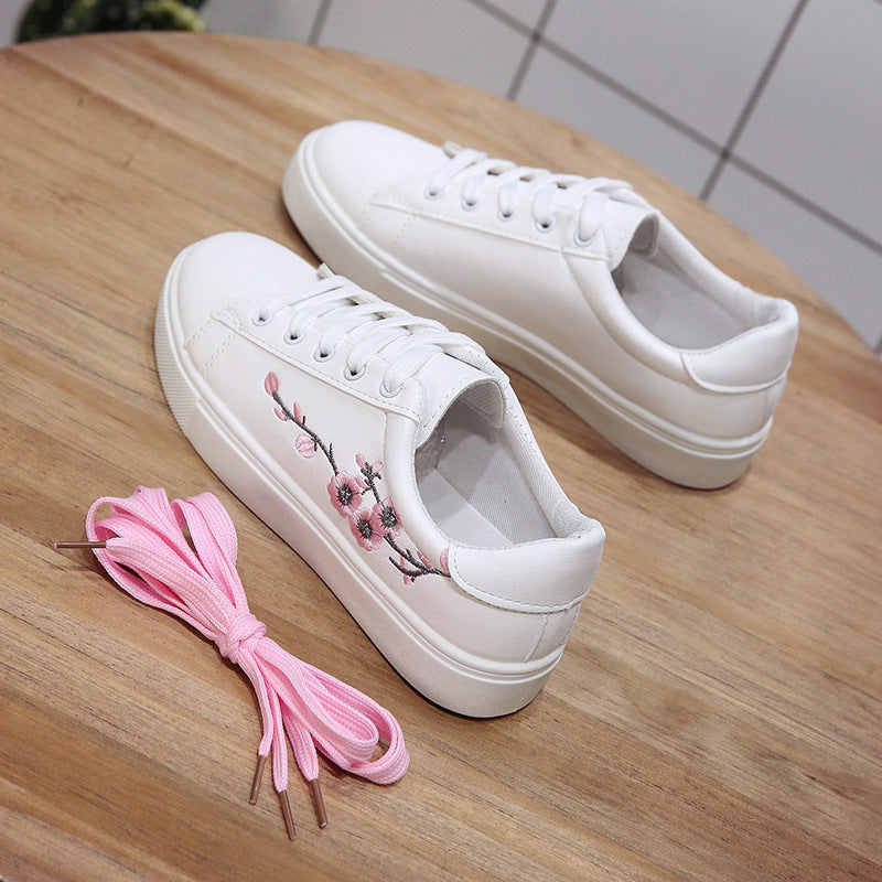 Student EB Flat Sneakers