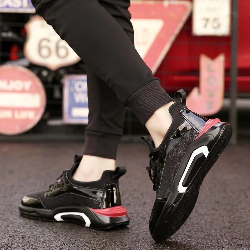Specters Sneakers