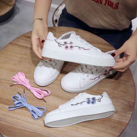 Student EB Flat Sneakers