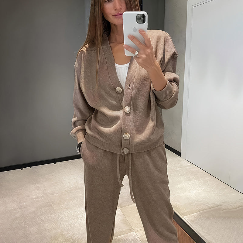 Fit 2-Piece Outfit