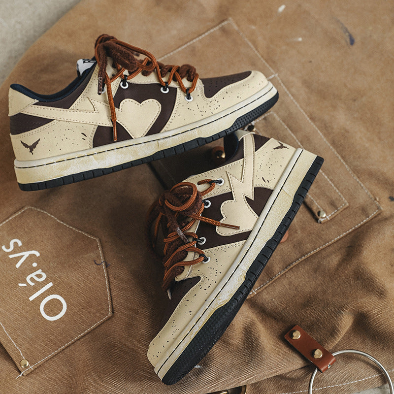 Love Casual Sneakers