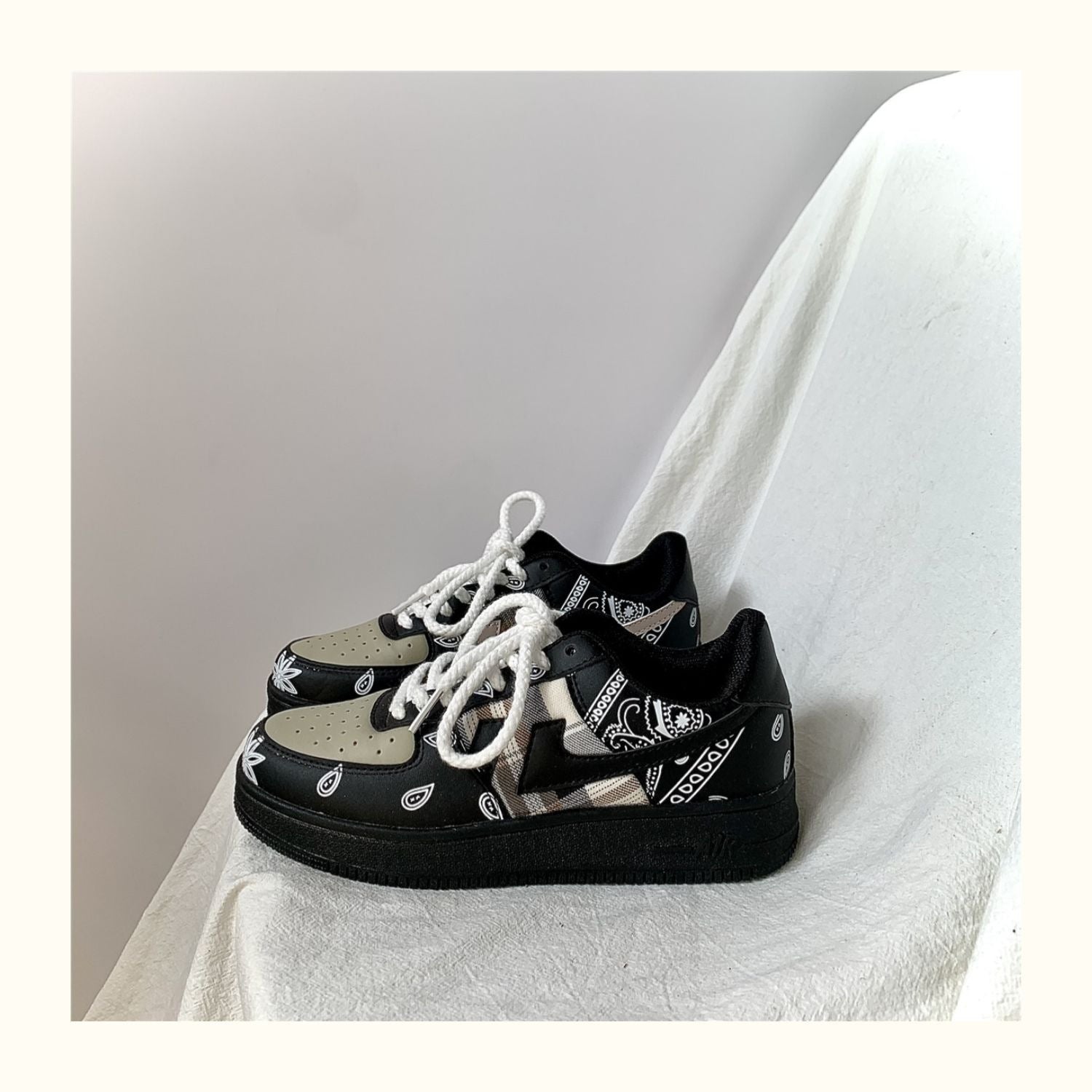 Cashew Hip Hop  Sneakers