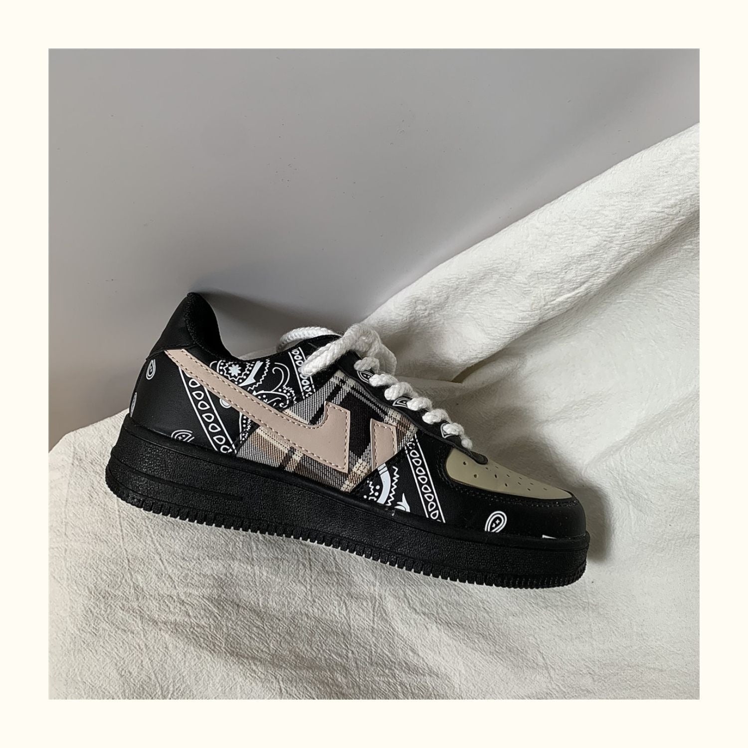 Cashew Hip Hop  Sneakers