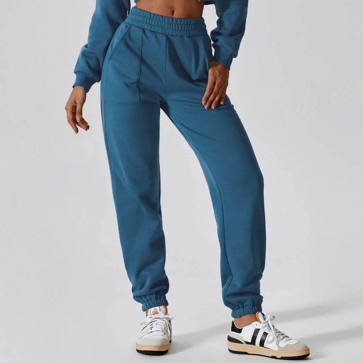 Polar Velvet SweatpantsHOODIES & JACKETSROBS FASHIONSWEAR 114'SROBS FASHIONSWEAR 114’SPolar Velvet Sweatpants