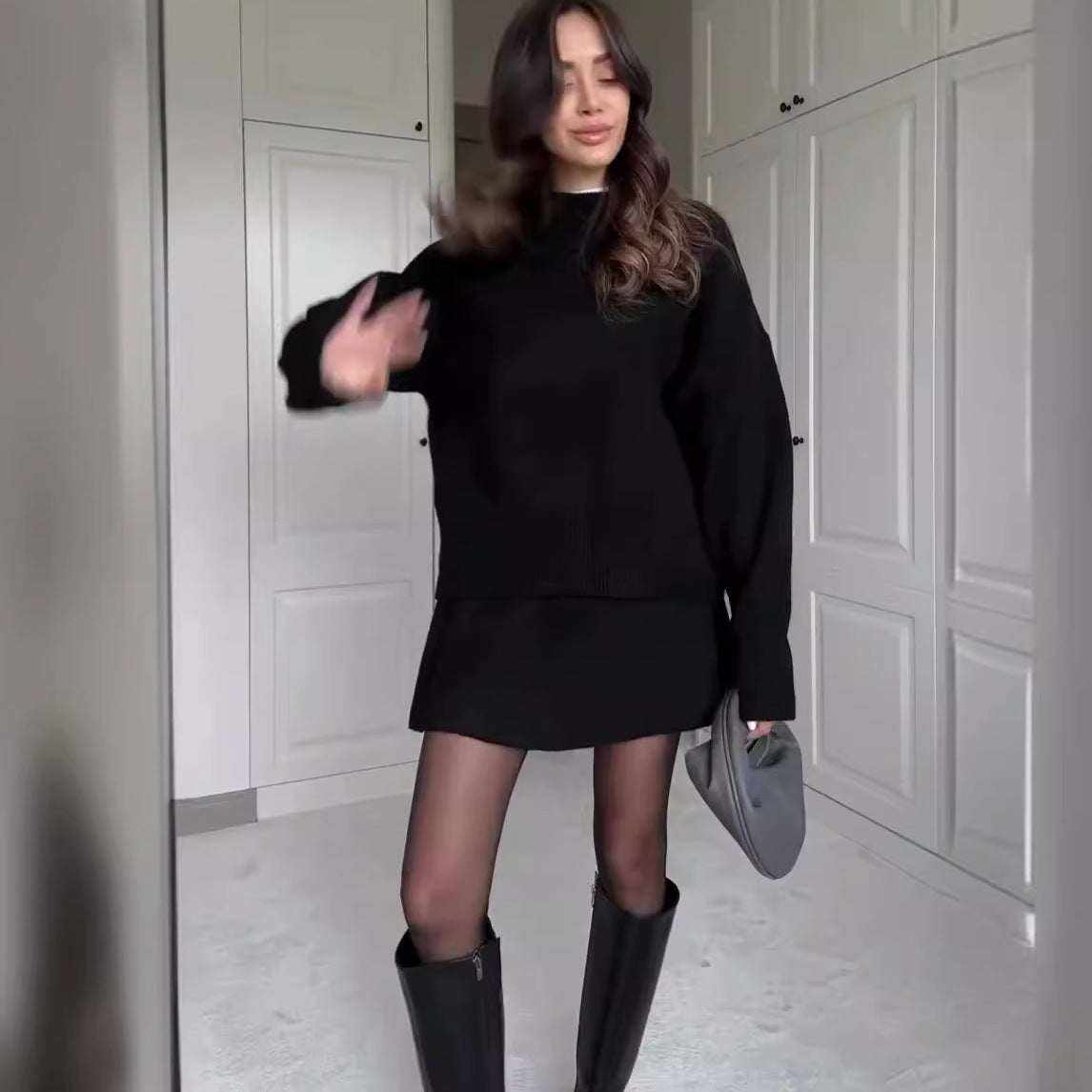 Elegant Mini SkirtCOUPLE MATCHING HOODIESROBS FASHIONSWEAR 114'SROBS FASHIONSWEAR 114’SElegant Mini Skirt