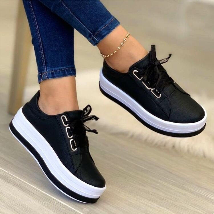 Flats Sneakers